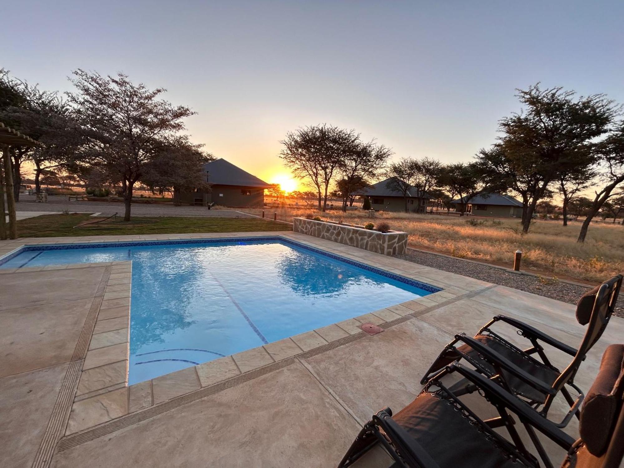 Africa Awaits Lodge & Safaris Gobabis Luaran gambar